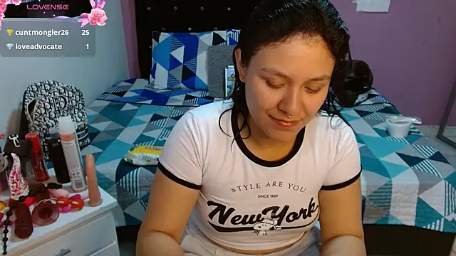 Snapshot of soniafuckboobs chatting on 5, 2, 2025 soniafuckboobs online show from 5, 2, 2025