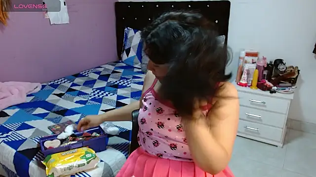 Snapshot of soniafuckboobs chatting on 10, 2, 2025 soniafuckboobs online show from 10, 2, 2025