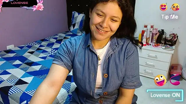 Snapshot of soniafuckboobs chatting on 12, 2, 2025 soniafuckboobs online show from 12, 2, 2025