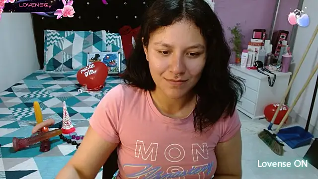 Snapshot of soniafuckboobs chatting on 20, 2, 2025 soniafuckboobs online show from 20, 2, 2025