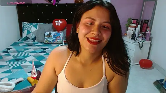 Snapshot of soniafuckboobs chatting on 25, 2, 2025 soniafuckboobs online show from 25, 2, 2025