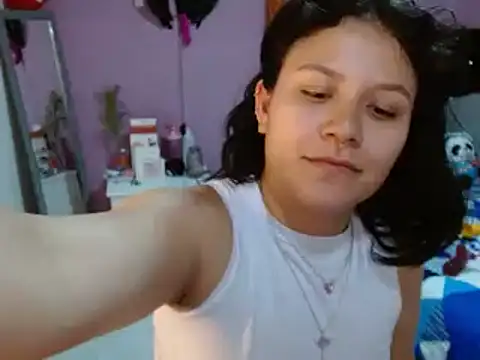 Snapshot of soniafuckboobs chatting on 27, 2, 2025 soniafuckboobs online show from 27, 2, 2025