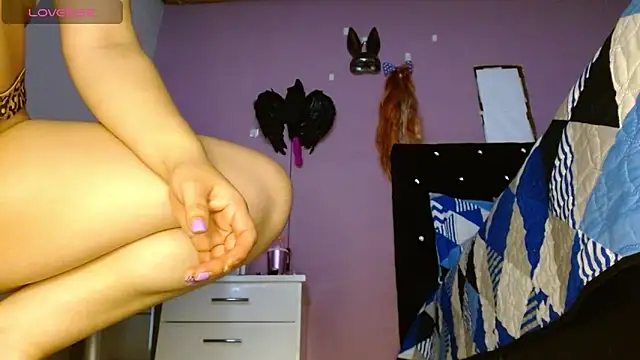 Snapshot of soniafuckboobs chatting on 7, 3, 2025 soniafuckboobs online show from 7, 3, 2025