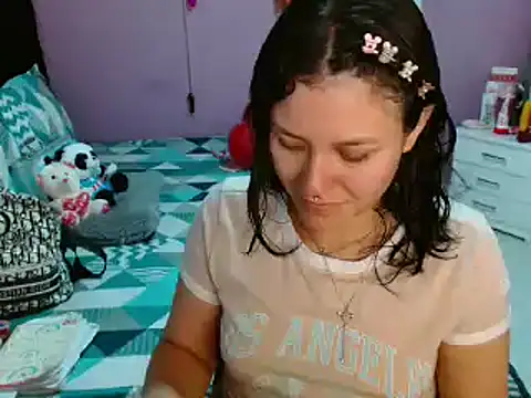 Snapshot of soniafuckboobs chatting on 10, 3, 2025 soniafuckboobs online show from 10, 3, 2025