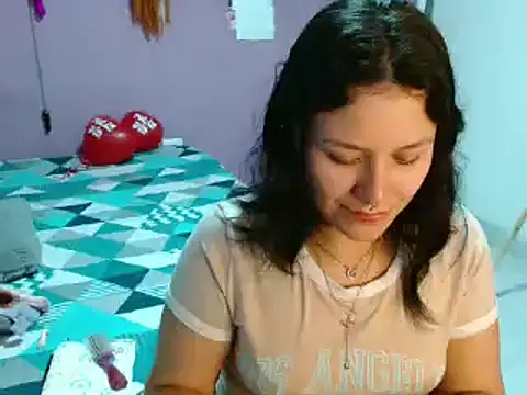 Snapshot of soniafuckboobs chatting on 10, 3, 2025 soniafuckboobs online show from 10, 3, 2025