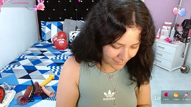 Snapshot of soniafuckboobs chatting on 15, 3, 2025 soniafuckboobs online show from 15, 3, 2025