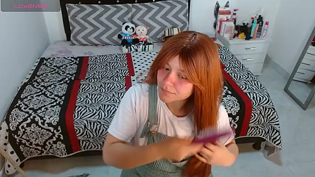 soniafuckboobs online show from 11, 11, 2025