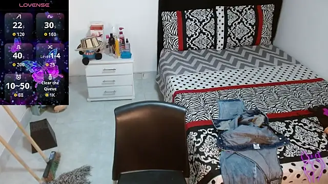 soniafuckboobs online show from 19, 11, 2025