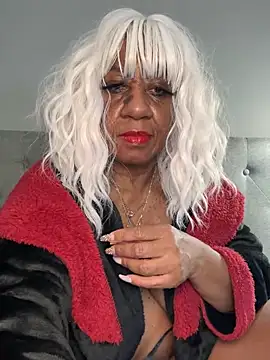 BreanaDivine online show from 8, 3, 2025