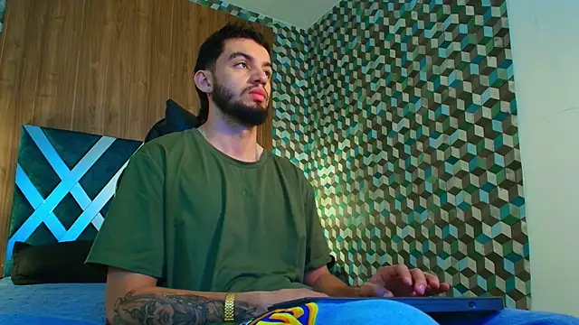 Michael magno online show from 25, 10, 2025