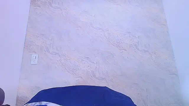 Snapshot of sofi_balvin chatting on 8, 3, 2025 sofi balvin online show from 8, 3, 2025