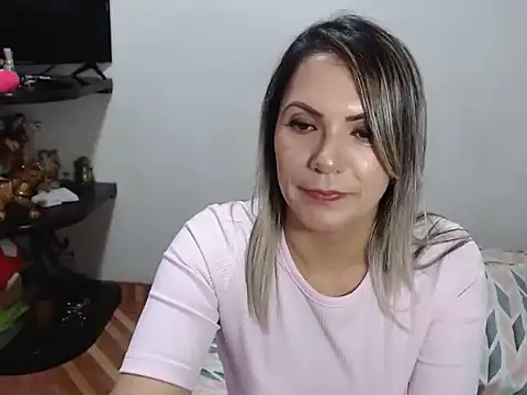 Chantal hott online show from 15, 2, 2025