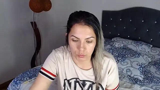Snapshot of Chantal_hott chatting on 29, 7, 2026 Chantal hott online show from 29, 7, 2026