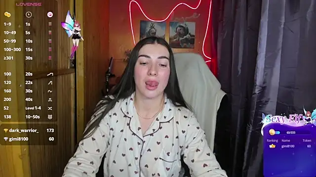 Snapshot of Fiery_Brunette_ chatting on 23, 12, 2024 Fiery Brunette online show from 23, 12, 2024