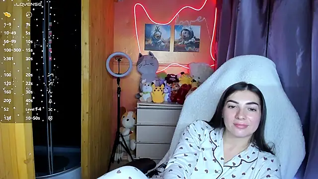 Snapshot of Fiery_Brunette_ chatting on 20, 9, 2025 Fiery Brunette online show from 20, 9, 2025