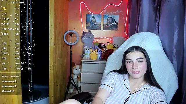 Snapshot of Fiery_Brunette_ chatting on 22, 9, 2025 Fiery Brunette online show from 22, 9, 2025