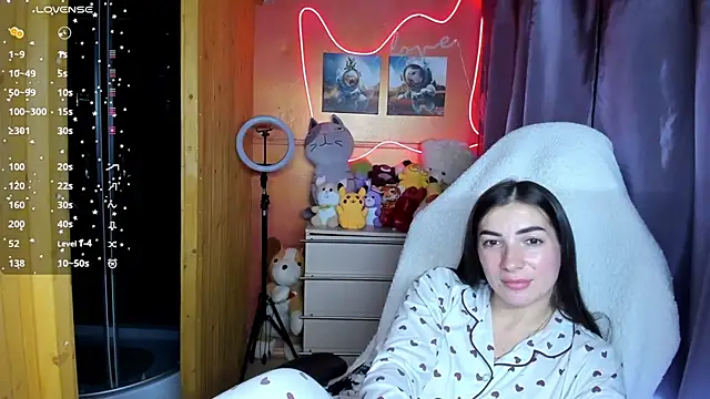 Snapshot of Fiery_Brunette_ chatting on 30, 9, 2025 Fiery Brunette online show from 30, 9, 2025