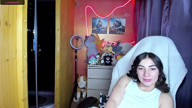 Fiery Brunette  online show from 23, 5, 2026