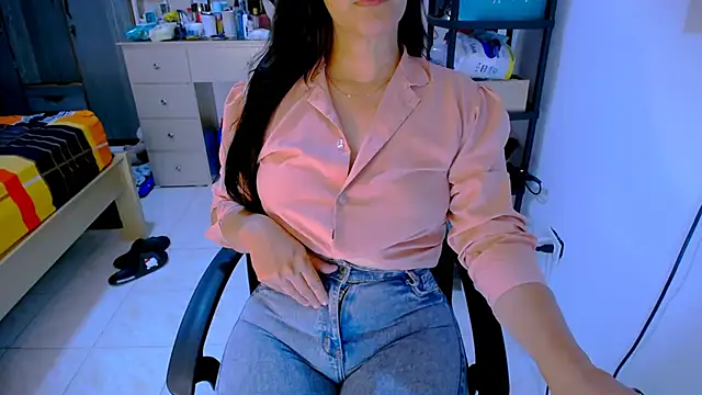 BitterMomXxx online show from 31, 5, 2026