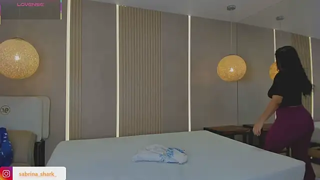 sabrina shark  online show from 12, 9, 2025