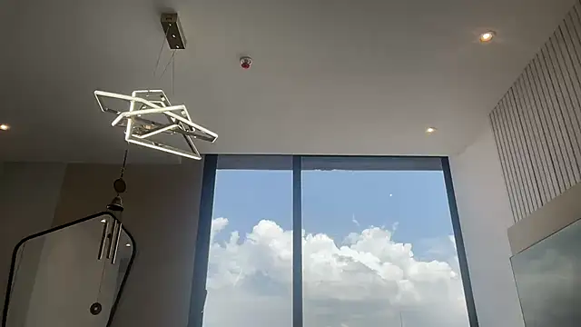 ChocolateCakeQueen online show from 5, 2, 2025