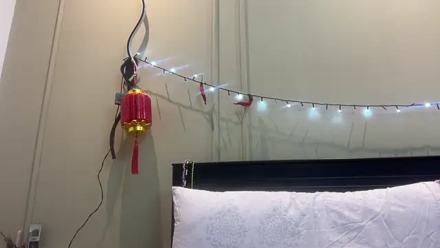 ChocolateCakeQueen online show from 11, 3, 2025