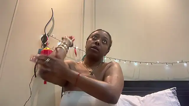 ChocolateCakeQueen online show from 17, 3, 2025