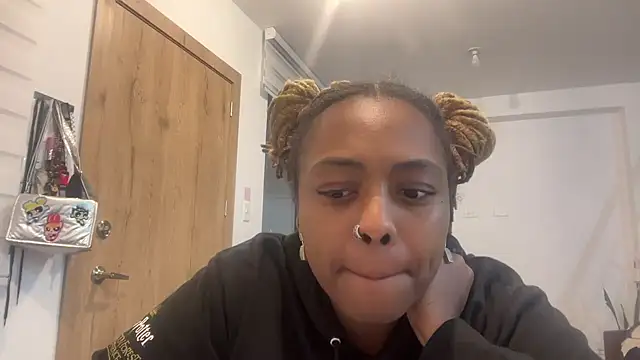 ChocolateCakeQueen online show from 30, 10, 2025