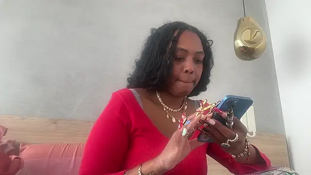 ChocolateCakeQueen online show from 4, 4, 2026