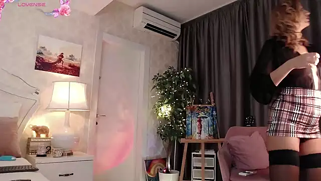 Snapshot of IreneHope chatting on 26, 9, 2025 IreneHope online show from 26, 9, 2025