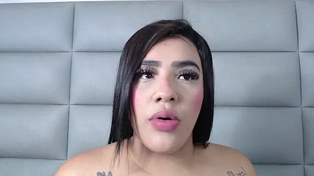 Snapshot of emily_brontee_ chatting on 27, 2, 2025 emily brontee online show from 27, 2, 2025