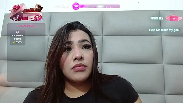 Snapshot of emily_brontee_ chatting on 16, 10, 2025 emily brontee online show from 16, 10, 2025