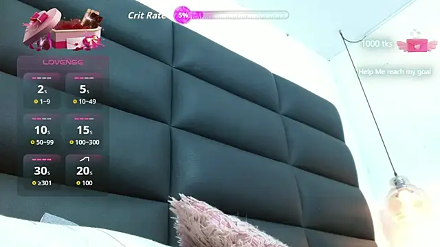 Snapshot of emily_brontee_ chatting on 16, 12, 2025 emily brontee online show from 16, 12, 2025