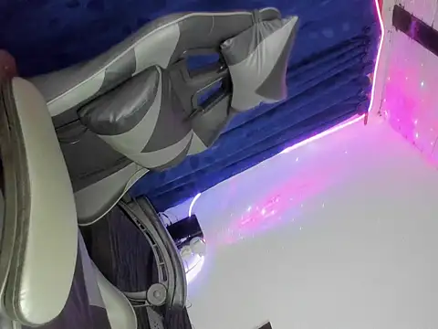 DianaCisneros online show from 24, 3, 2026