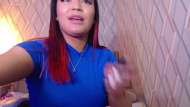 NicolleTaylor online show from 4, 2, 2025