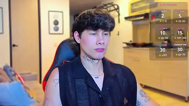 Snapshot of JayHotxxx chatting on 8, 1, 2026 JayHotxxx online show from 8, 1, 2026