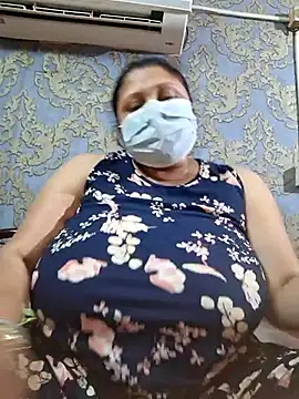 Snapshot of kunjan789 chatting on 8, 3, 2025 kunjan789 online show from 8, 3, 2025