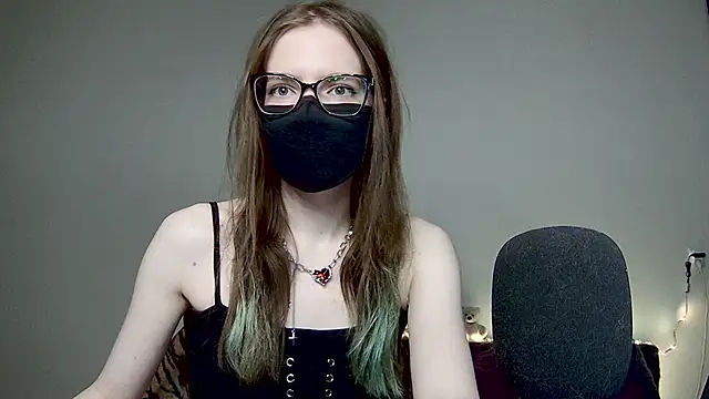 Snapshot of amber_candyfloss chatting on 5, 12, 2025 amber candyfloss online show from 5, 12, 2025