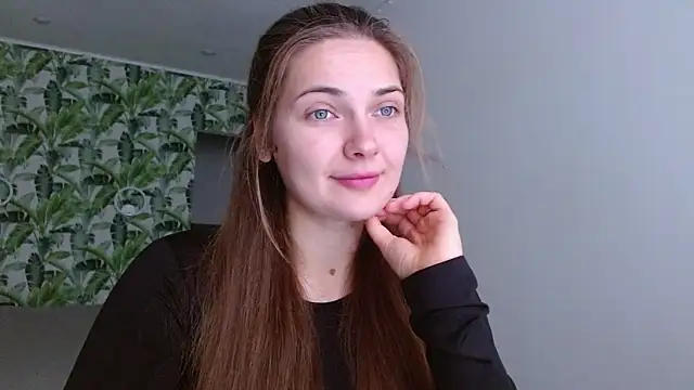 Olivia shine online show from 18, 10, 2025