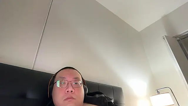 slaveasianboy online show from 24, 5, 2026