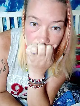 Snapshot of GingerKtm21 chatting on 1, 12, 2024 GingerKtm21 online show from 1, 12, 2024