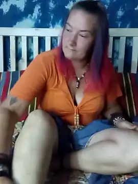 Snapshot of GingerKtm21 chatting on 11, 1, 2025 GingerKtm21 online show from 11, 1, 2025