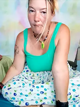 Snapshot of GingerKtm21 chatting on 9, 3, 2025 GingerKtm21 online show from 9, 3, 2025