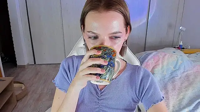 Snapshot of ice_pixie chatting on 13, 3, 2025 ice pixie online show from 13, 3, 2025