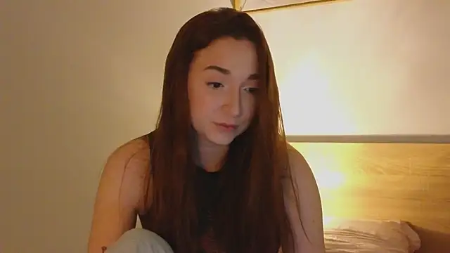 YasmineWest online show from 7, 4, 2026