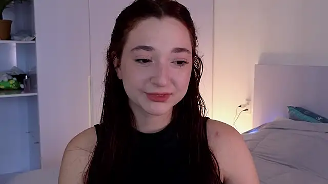 YasmineWest online show from 27, 6, 2026