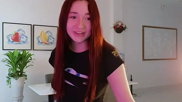 YasmineWest online show from 26, 7, 2026