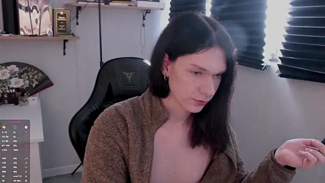 carthylovvve online show from 9, 2, 2025