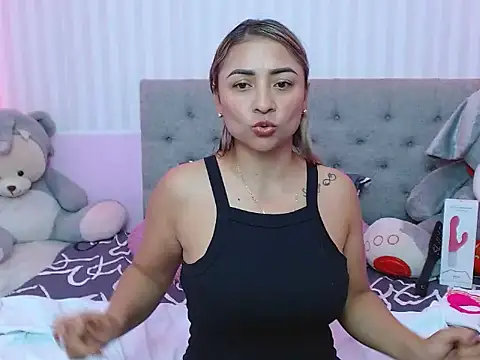 Snapshot of milf_bigass_ chatting on 12, 2, 2025 milf bigass online show from 12, 2, 2025