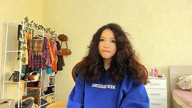 Snapshot of wastforu chatting on 13, 10, 2025 wastforu online show from 13, 10, 2025